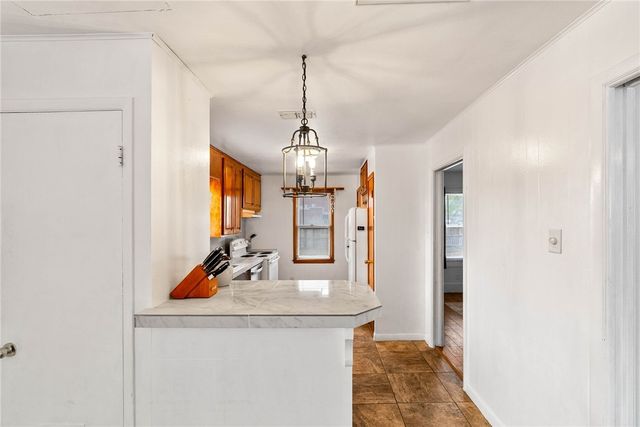 720 Mcintyre Ave, Taft, TX 78390