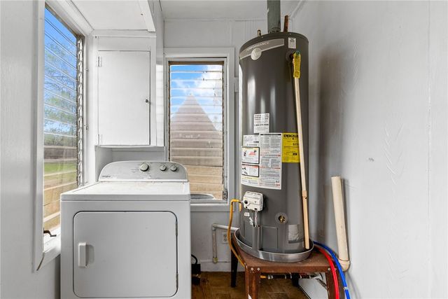 720 Mcintyre Ave, Taft, TX 78390