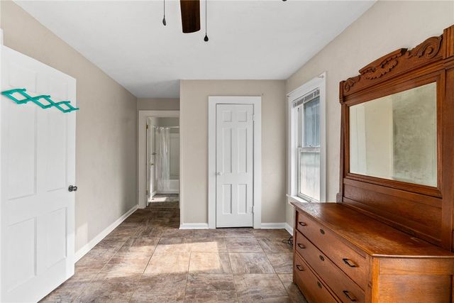 720 Mcintyre Ave, Taft, TX 78390