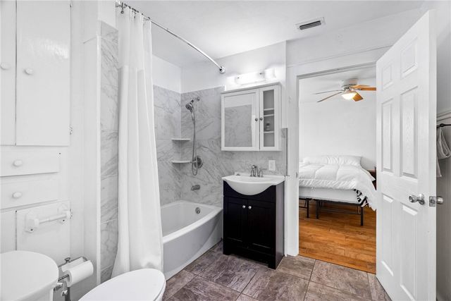 720 Mcintyre Ave, Taft, TX 78390