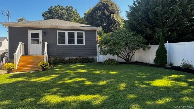 12 Chance Place, West Babylon, NY 11704