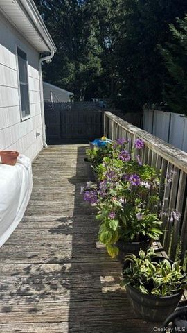 12 Chance Place, West Babylon, NY 11704