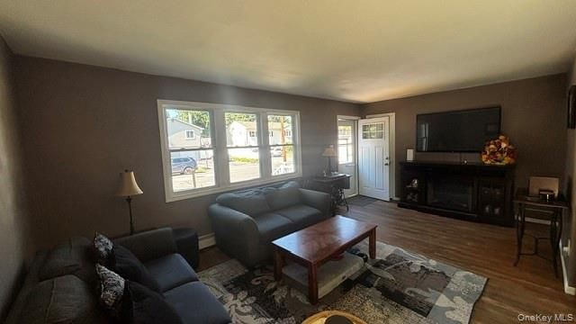 12 Chance Place, West Babylon, NY 11704