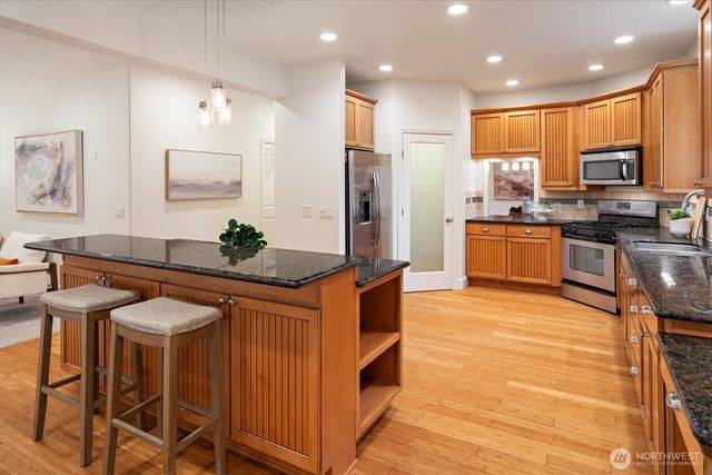 19540 159th Place NE, Woodinville, WA 98072