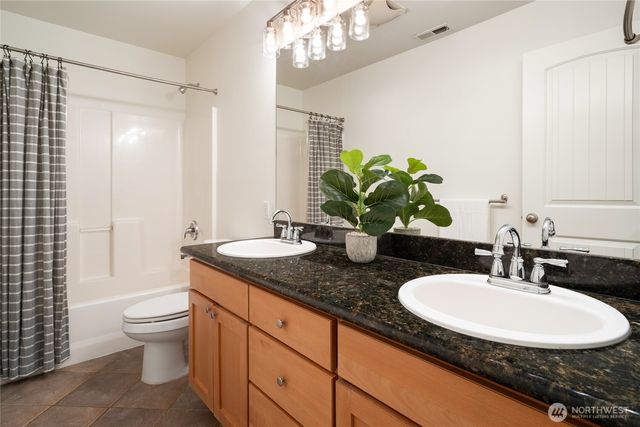 19540 159th Place NE, Woodinville, WA 98072