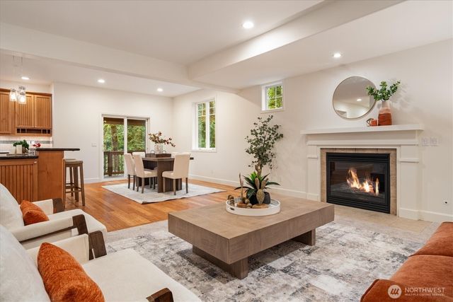 19540 159th Place NE, Woodinville, WA 98072