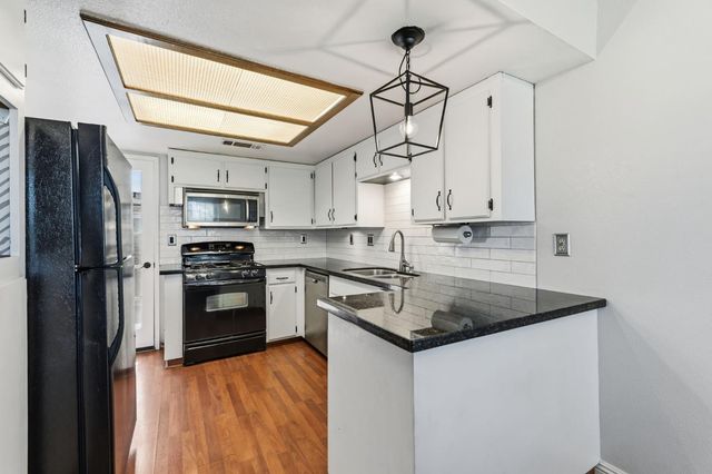 1465 Mayflower Way, Clovis, CA 93612