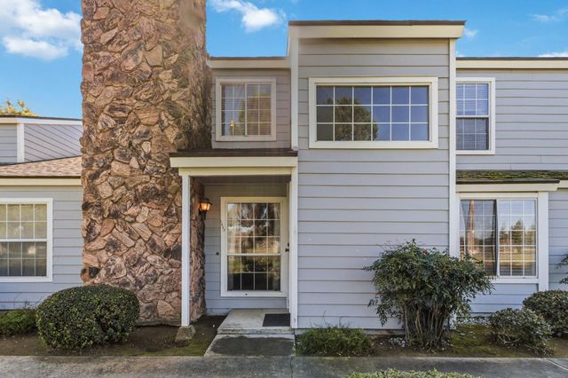 1465 Mayflower Way, Clovis, CA 93612