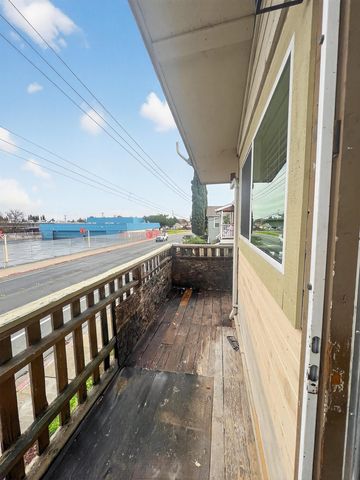 409 W 18Th St B, Antioch, CA 94509