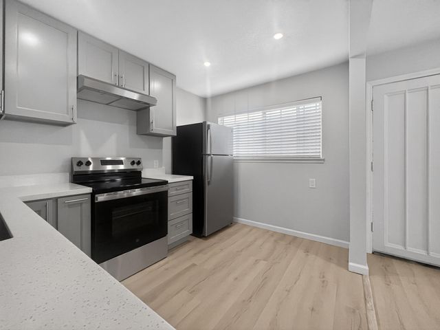 409 W 18Th St B, Antioch, CA 94509