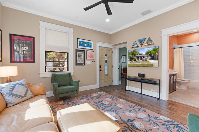 200 E FERN STREET, Tampa, FL 33604