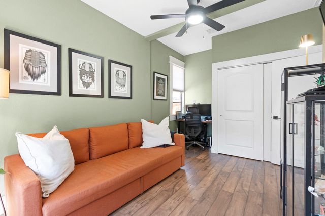 200 E FERN STREET, Tampa, FL 33604