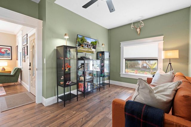 200 E FERN STREET, Tampa, FL 33604