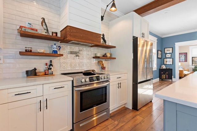 200 E FERN STREET, Tampa, FL 33604