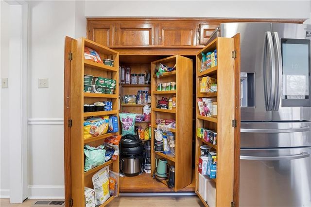 1308 SE 7TH Street, Lee's Summit, MO 64063