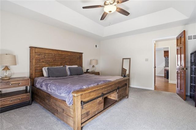 1308 SE 7TH Street, Lee's Summit, MO 64063