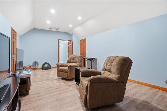 1308 SE 7TH Street, Lee's Summit, MO 64063