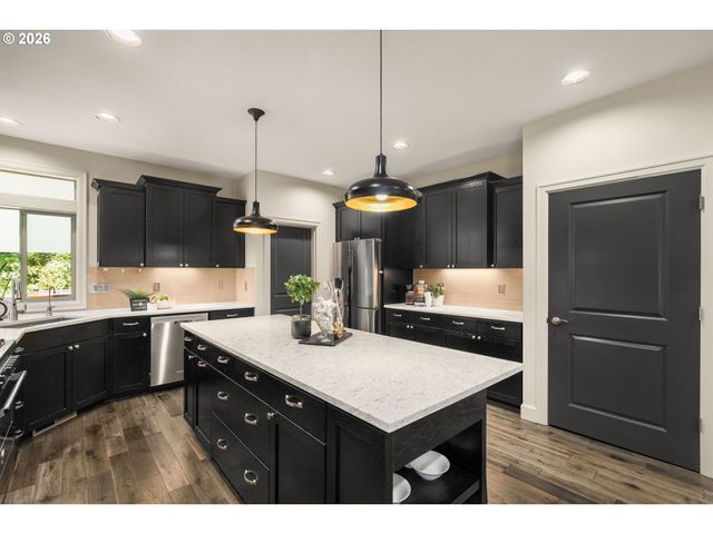 10071 Sw 8TH Pl, Portland, OR 97219