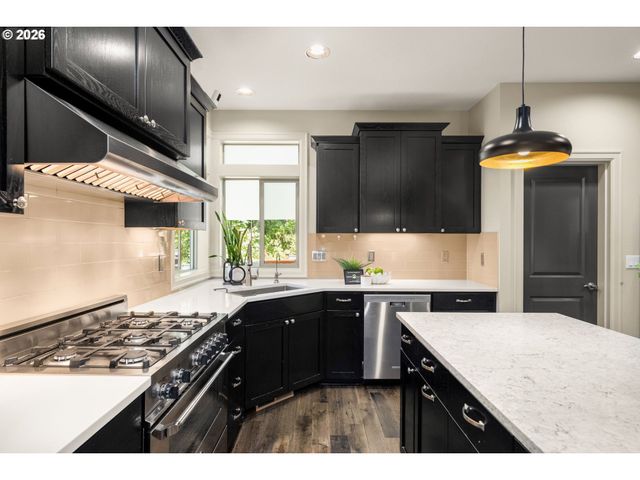 10071 Sw 8TH Pl, Portland, OR 97219
