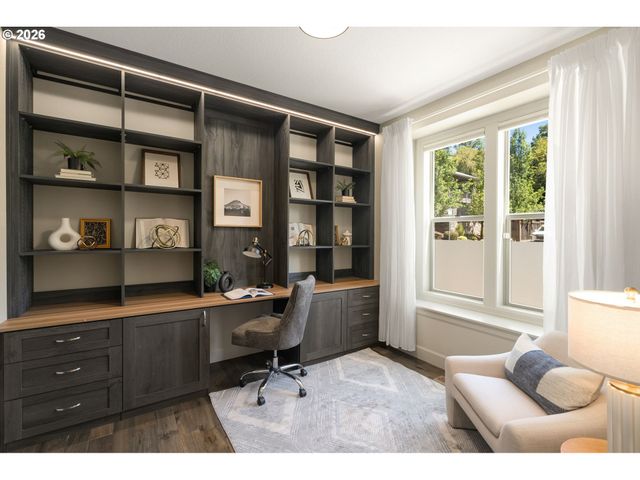 10071 Sw 8TH Pl, Portland, OR 97219