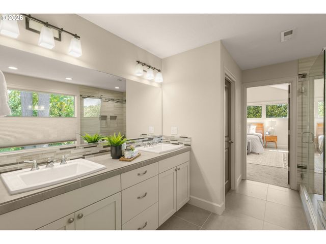 10071 Sw 8TH Pl, Portland, OR 97219