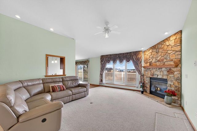 6298 92nd PLACE, Pleasant Prairie, WI 53158