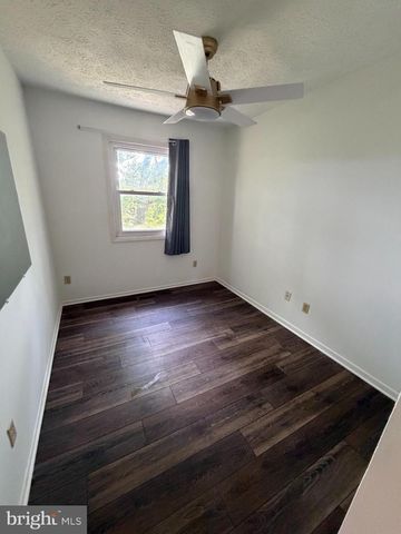 1391 IRONWOOD ST, Woodbridge, VA 22191