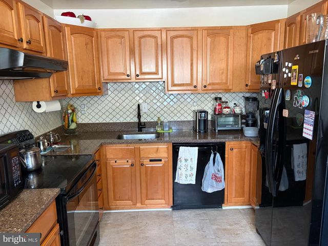 1391 IRONWOOD ST, Woodbridge, VA 22191