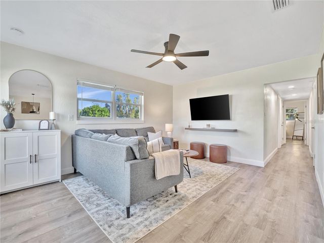 4002 W OKLAHOMA AVENUE, Tampa, FL 33616