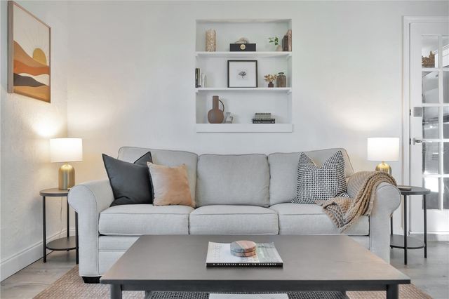 4002 W OKLAHOMA AVENUE, Tampa, FL 33616