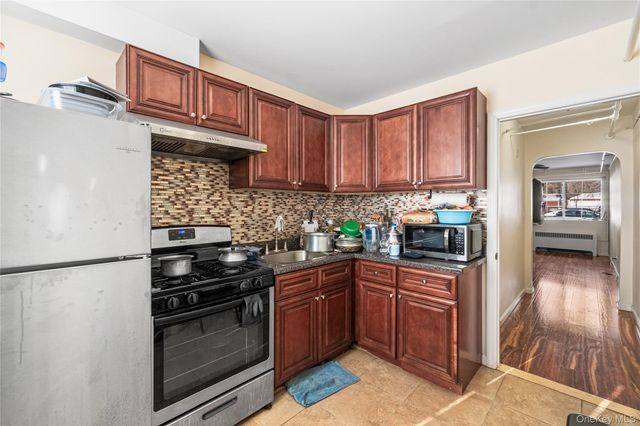 203-10 Murdock Avenue, Saint Albans, NY 11412