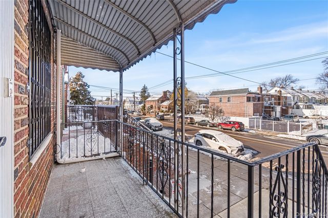 203-10 Murdock Avenue, Saint Albans, NY 11412