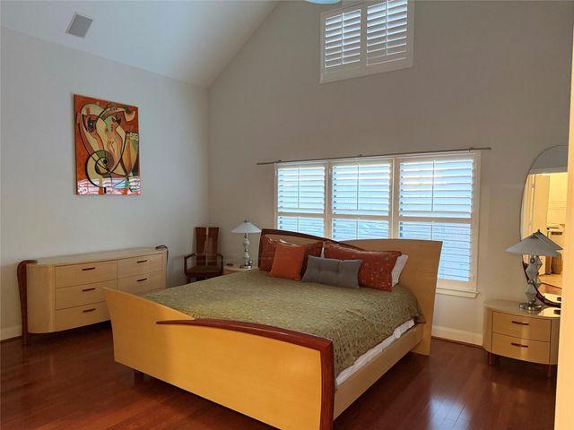 9833 Marlink, Houston, TX 77025