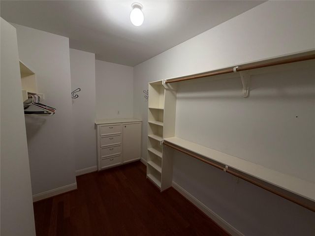 9833 Marlink, Houston, TX 77025