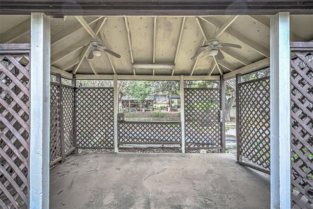 5304 Bedford ST, Kingsland, TX 78639