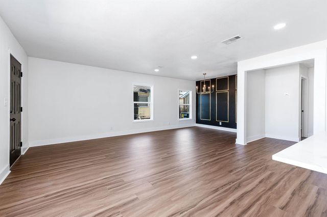 1706 12th Street, Houston, TX 77547