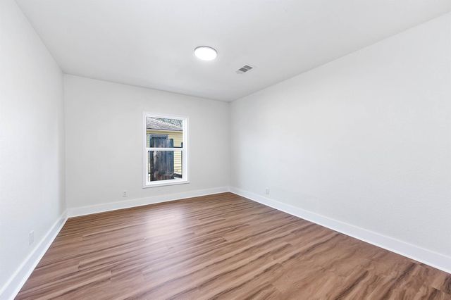 1706 12th Street, Houston, TX 77547