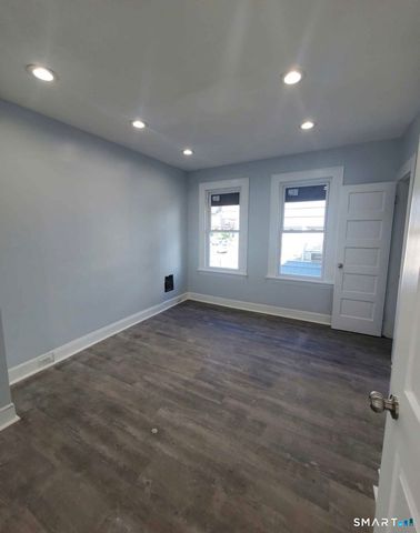 100 Horace Street, Bridgeport, CT 06610