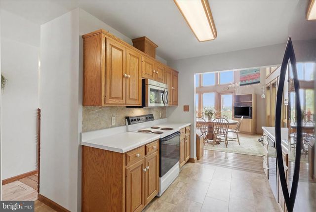 3083 OAK HILL ROAD, Waynesboro, PA 17268