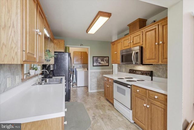 3083 OAK HILL ROAD, Waynesboro, PA 17268