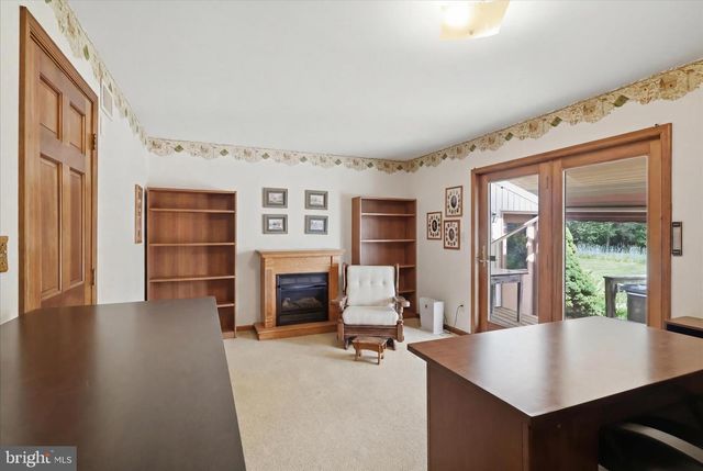 3083 OAK HILL ROAD, Waynesboro, PA 17268