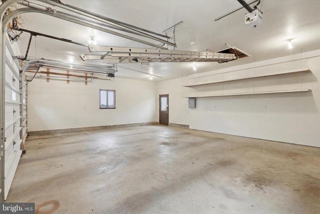 3083 OAK HILL ROAD, Waynesboro, PA 17268