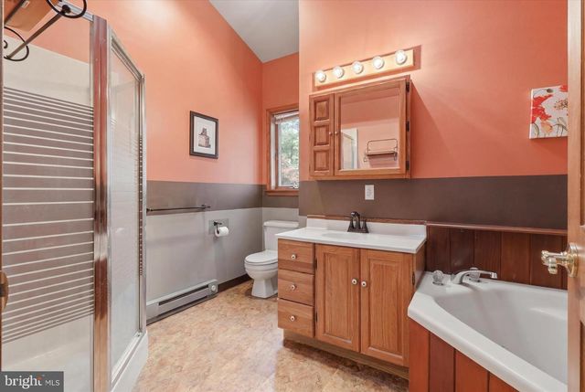 3083 OAK HILL ROAD, Waynesboro, PA 17268