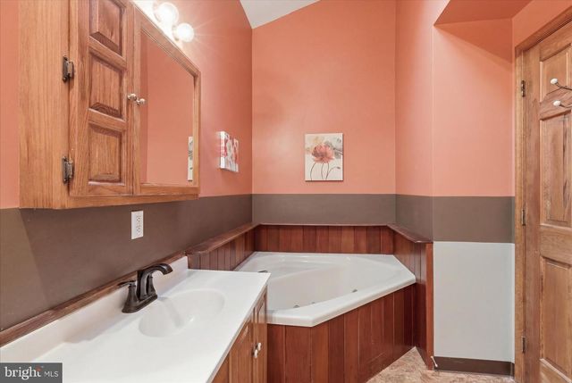 3083 OAK HILL ROAD, Waynesboro, PA 17268