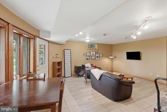 3083 OAK HILL ROAD, Waynesboro, PA 17268
