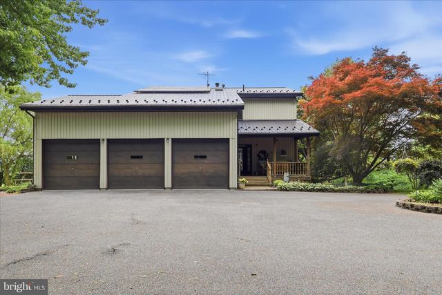 3083 OAK HILL ROAD, Waynesboro, PA 17268