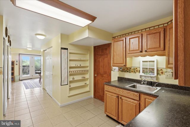 3083 OAK HILL ROAD, Waynesboro, PA 17268