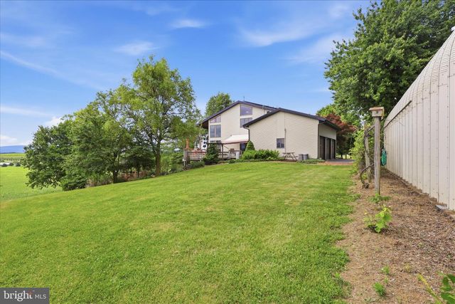 3083 OAK HILL ROAD, Waynesboro, PA 17268