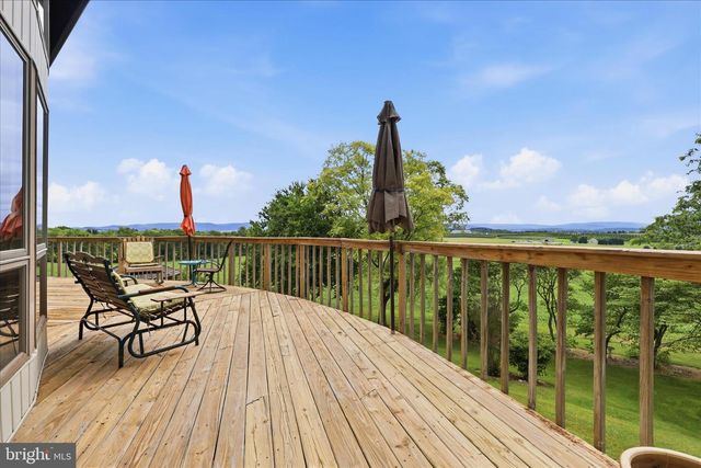 3083 OAK HILL ROAD, Waynesboro, PA 17268