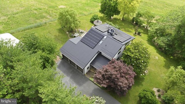 3083 OAK HILL ROAD, Waynesboro, PA 17268